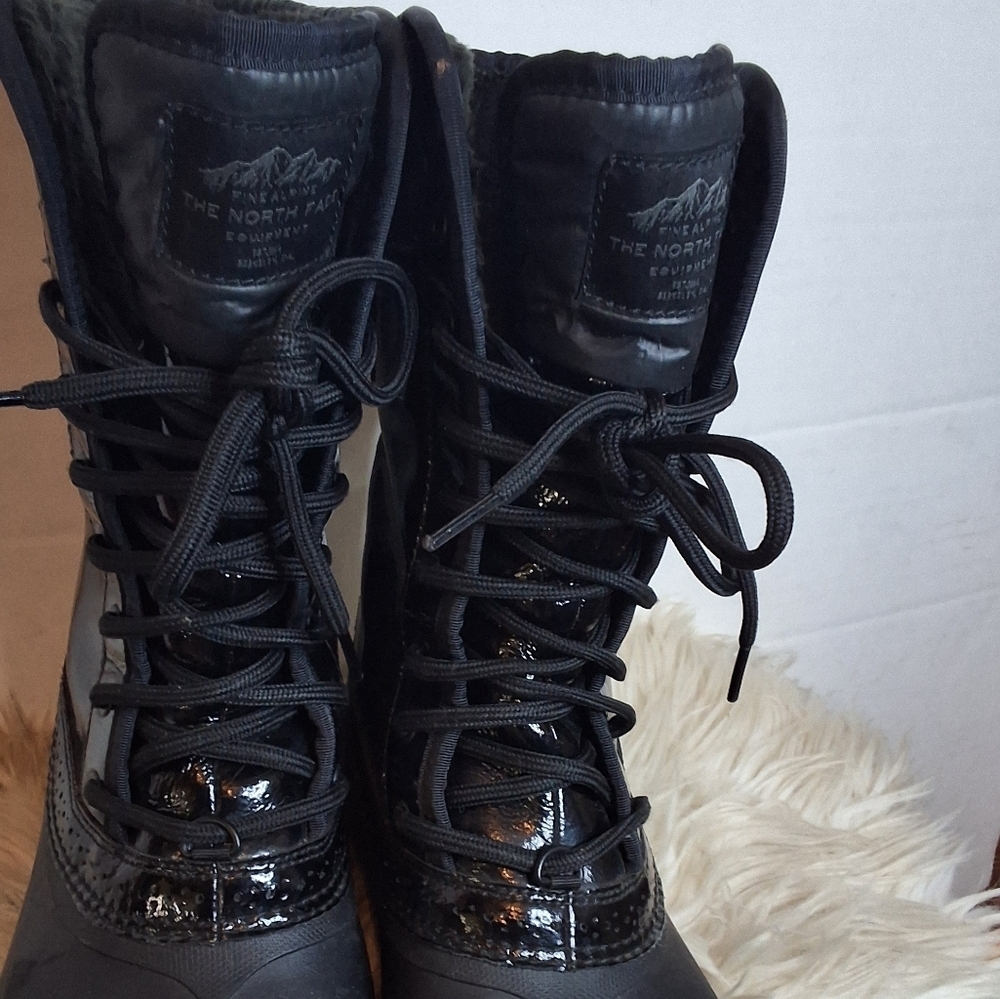 The North Face Waterproof Lace Faux Fur Lined Boots 7.5 - Picture 5 of 14